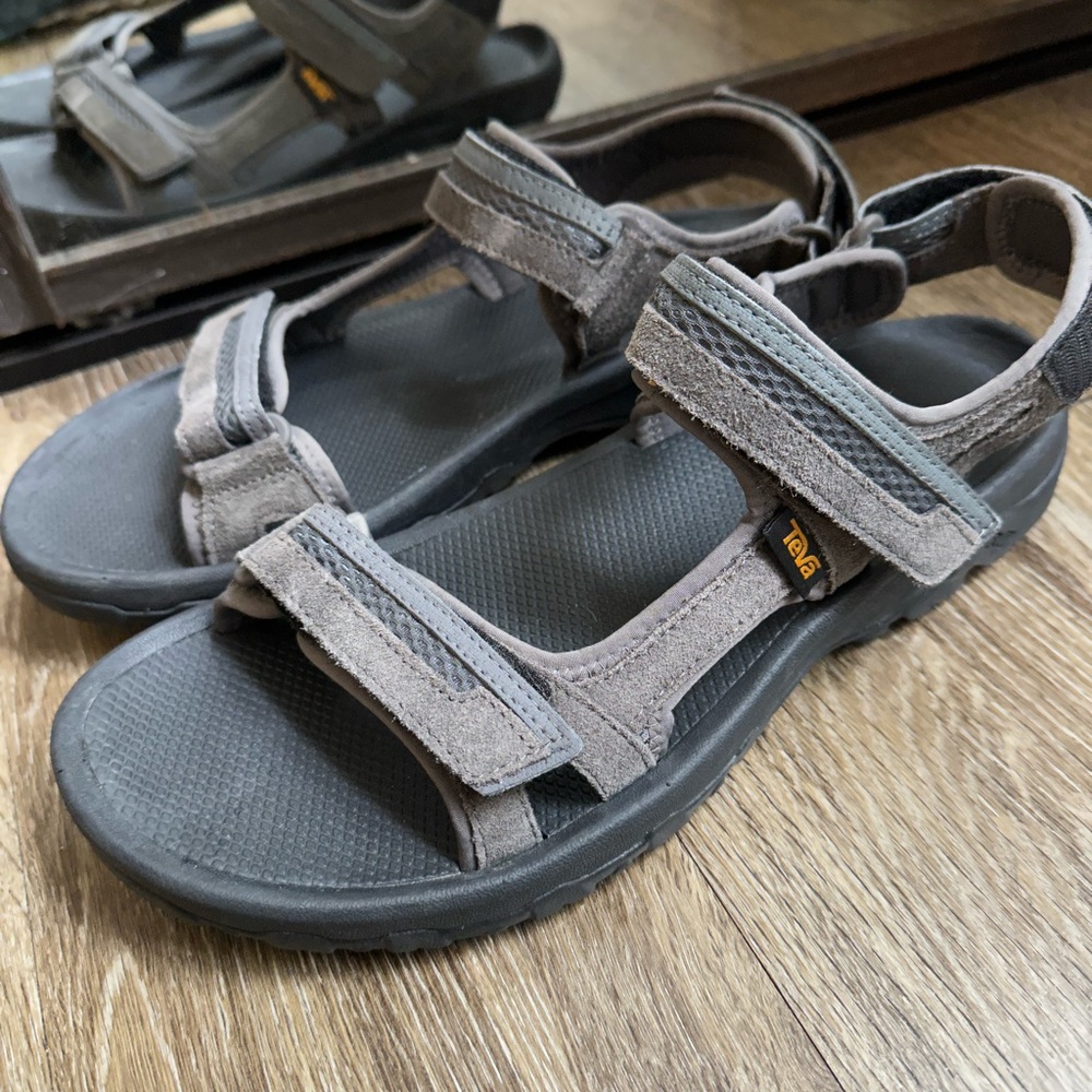 Teva Men Hudson Hiking Charcoal Adjustable Sandals